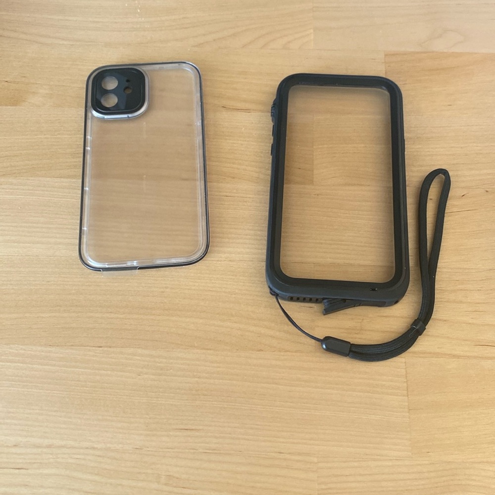 Catalyst iPhone 11 waterproof phone case
